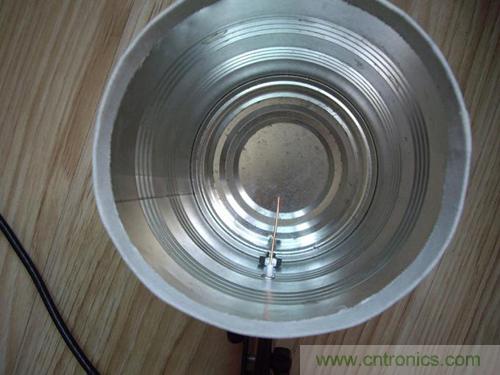 最簡單使用的天線&mdash;&mdash;罐頭天線，可做正饋大鍋饋源！ 