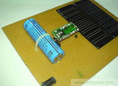 微型太陽能供電板DIY，給手電筒收音機供電