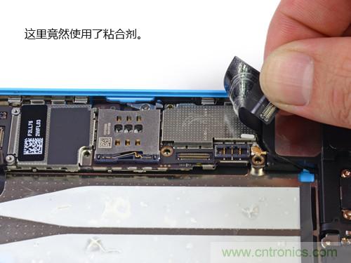 內部能否出&ldquo;彩&rdquo;？&ldquo;五彩機身&rdquo;iPhone 5C拆解揭秘