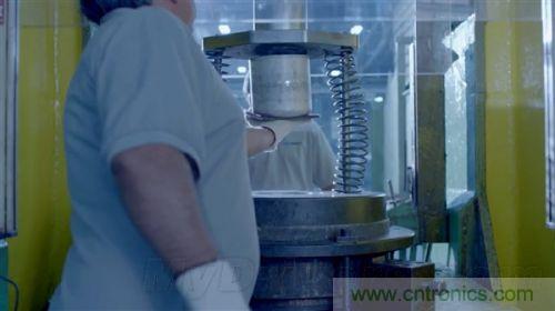 顛覆傳統設計，蘋果全新Mac Pro生產線探秘