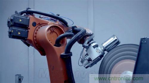 顛覆傳統設計，蘋果全新Mac Pro生產線探秘