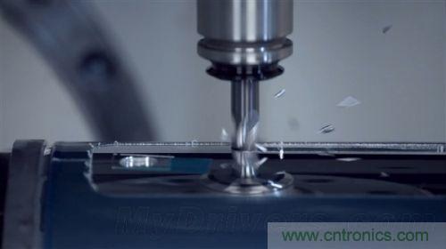 顛覆傳統設計，蘋果全新Mac Pro生產線探秘