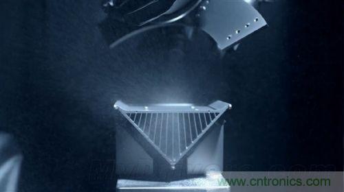 顛覆傳統設計，蘋果全新Mac Pro生產線探秘