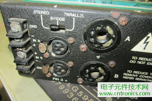 用料很給力！專業後級功放美國高峰FA1201拆解