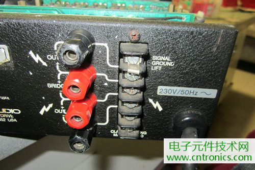 用料很給力！專業後級功放美國高峰FA1201拆解