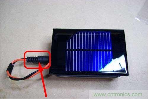 創意DIY：自製iPhone太陽能充電器