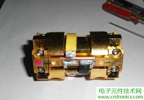 這貨一萬三？50W半導體激光模塊拆解