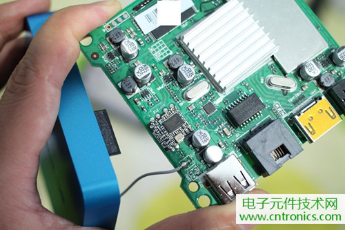 【拆解】不如小米？愛奇藝盒子全網首拆