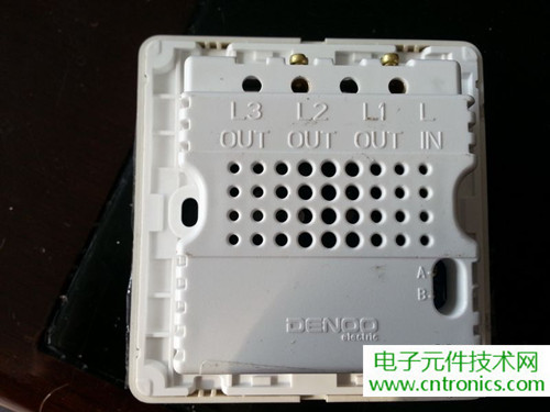 一款觸控開關拆解，做工不錯