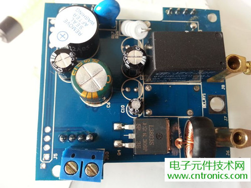 一款觸控開關拆解，做工不錯