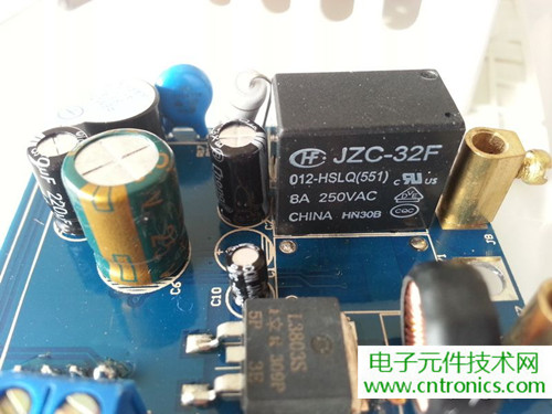 一款觸控開關拆解，做工不錯