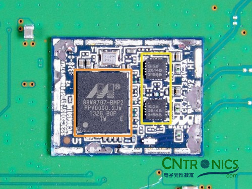 遊戲機內部的秘密：逆天級拆解索尼 PALY STATION 4!