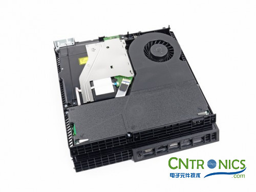 遊戲機內部的秘密：逆天級拆解索尼 PALY STATION 4!