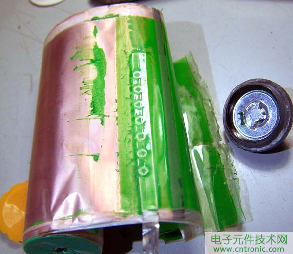 筆記本電池拆解，探秘電池內部結構