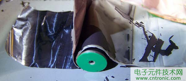 筆記本電池拆解，探秘電池內部結構