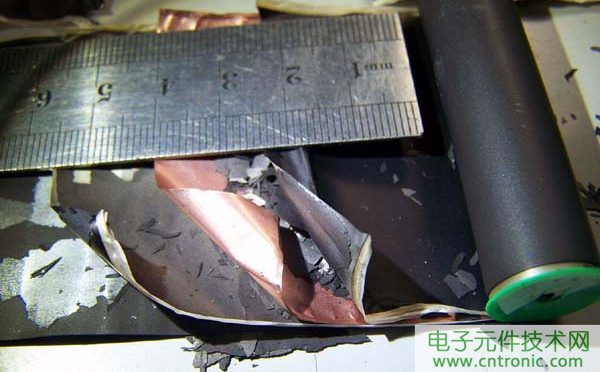 筆記本電池拆解，探秘電池內部結構