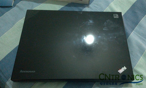 創意DIY：將筆記本大卸八塊做成台式機！