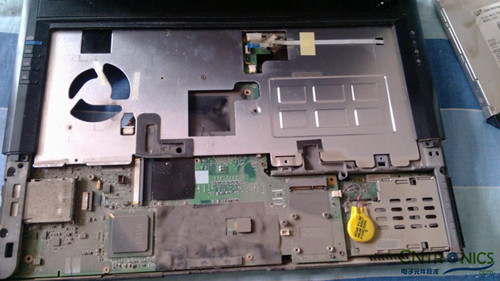 創意DIY：將筆記本大卸八塊做成台式機！