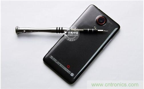 棋逢對手，詳拆努比亞Z5S如何力拚小米3 ？