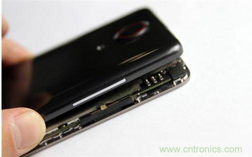 棋逢對手，詳拆努比亞Z5S如何力拚小米3 ？