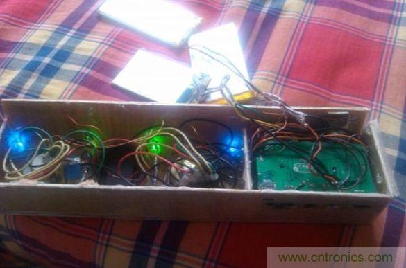 組裝，調試，安裝吸音棉