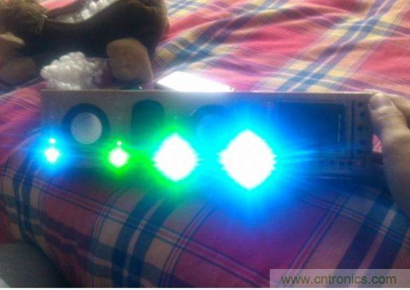 組裝，調試，安裝吸音棉