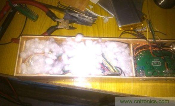 組裝，調試，安裝吸音棉