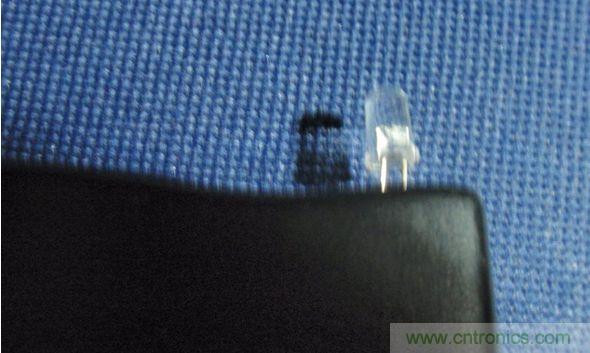 把指示燈管換成高亮度管並露出外殼