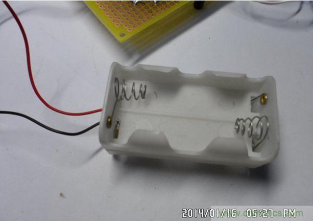 4節5號電池供電