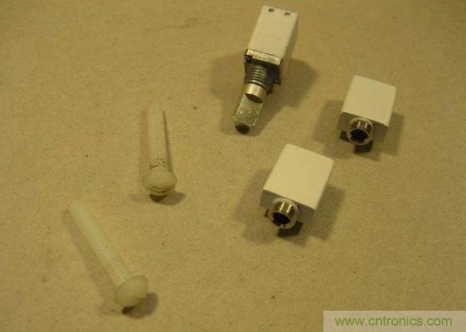 我就是這麼牛！DIY IPod 耳放!