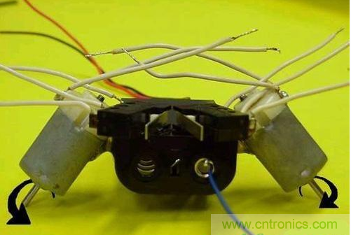 手把手教你自製甲殼蟲機器人