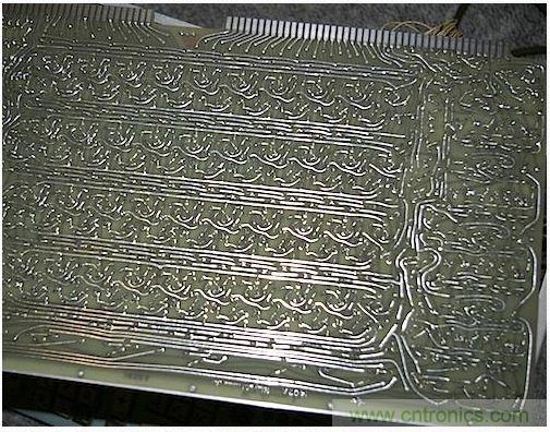 經典懷舊拆解！曆史彌留的可編程科學計算器 from 1966