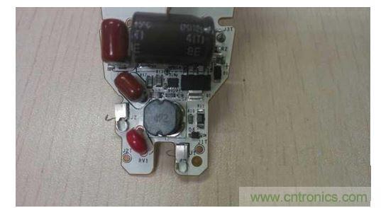 二、連接方式：