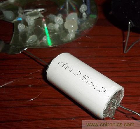 DIY：自製低成本、耐壓的50KV高壓電容