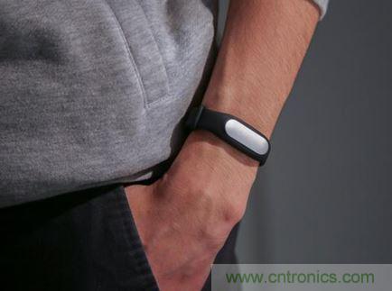 小米手環光感版體驗：便宜實惠，功能尚可