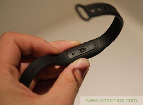 小米手環光感版體驗：便宜實惠，功能尚可