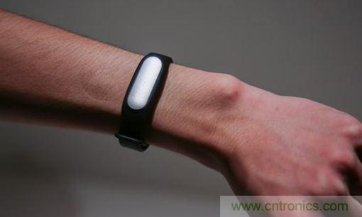 小米手環光感版體驗：便宜實惠，功能尚可