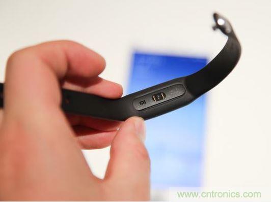 小米手環光感版體驗：便宜實惠，功能尚可