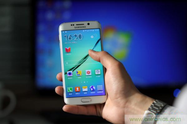 三星S6 Edge+拆解：比S6 Edge加在哪裏？