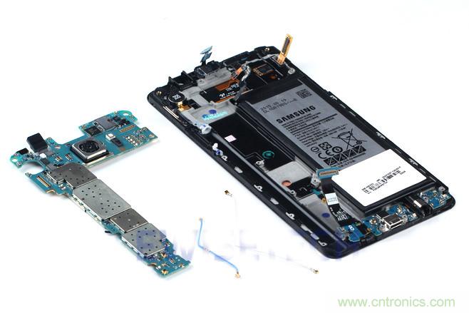 Galaxy Note5拆解，與S係列差距日漸模糊