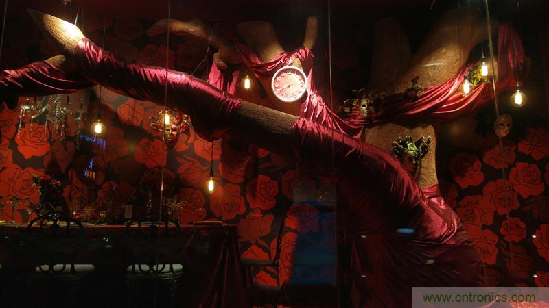 無邊框的 nubia Z9 ，一款既有驚喜，又有驚豔的智能手機