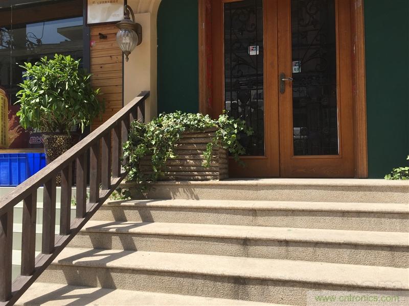 無邊框的 nubia Z9 ，一款既有驚喜，又有驚豔的智能手機