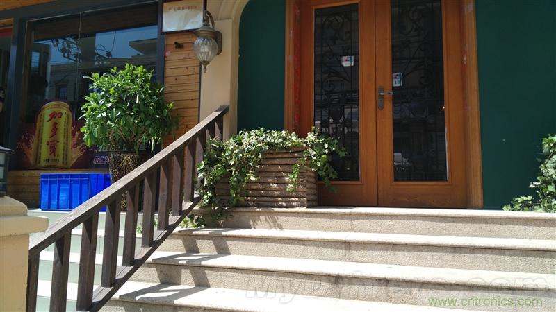 無邊框的 nubia Z9 ，一款既有驚喜，又有驚豔的智能手機