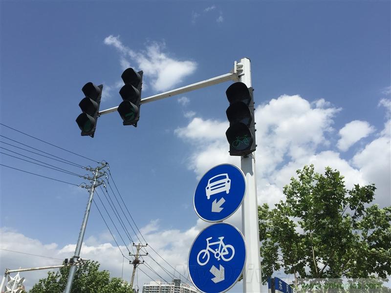 無邊框的 nubia Z9 ，一款既有驚喜，又有驚豔的智能手機