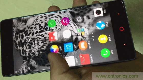 無邊框的 nubia Z9 ，一款既有驚喜，又有驚豔的智能手機