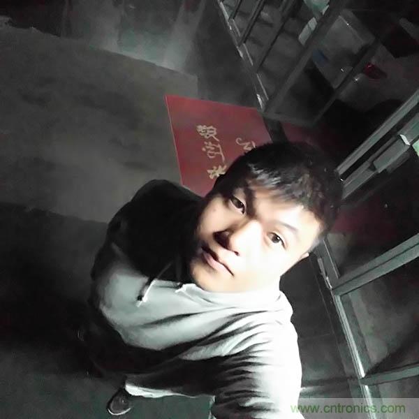 業界良心 LG V10 評測:剛毅、冷峻，不失人性化