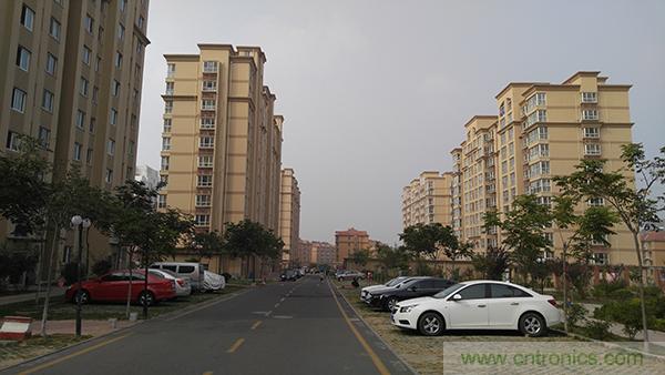 業界良心 LG V10 評測:剛毅、冷峻，不失人性化