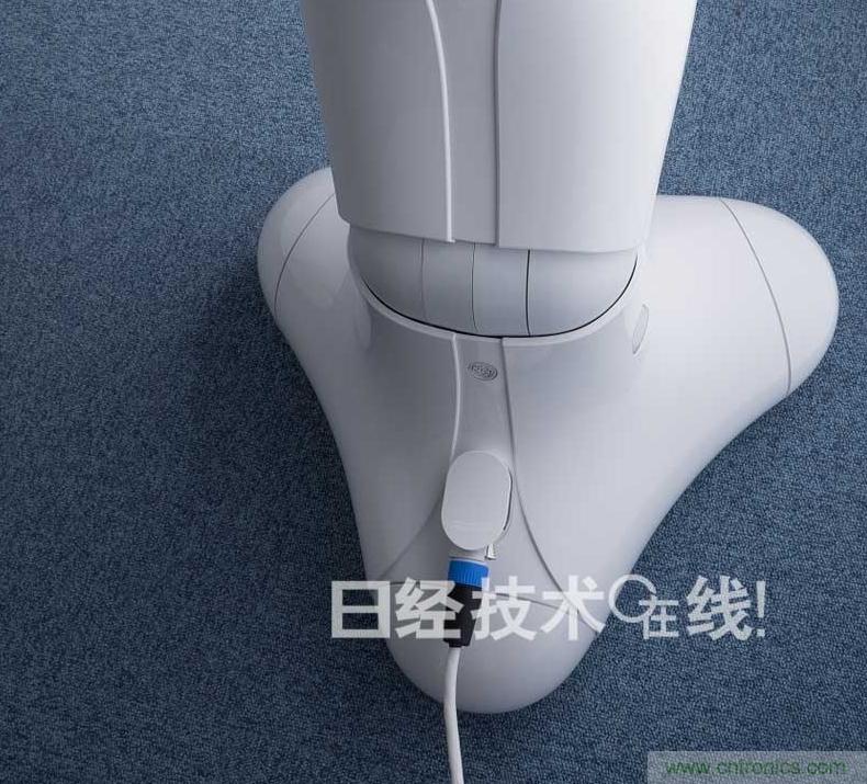 拆解筆記本不過癮，那就來拆拆日本情感機器人吧！