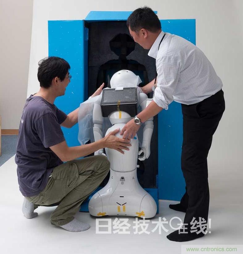 拆解筆記本不過癮，那就來拆拆日本情感機器人吧！