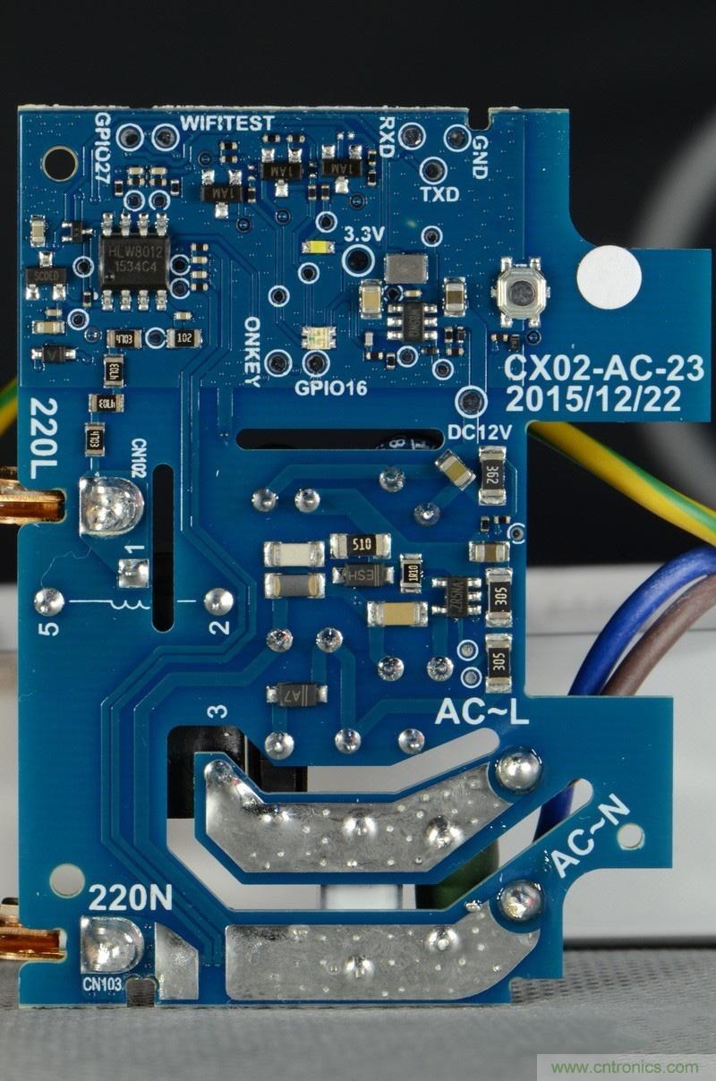 做工怒讚 神秘芯片！小米智能插線板拆解、評測